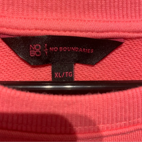 No Boundries Sweatshirt - Picture 5 of 6
